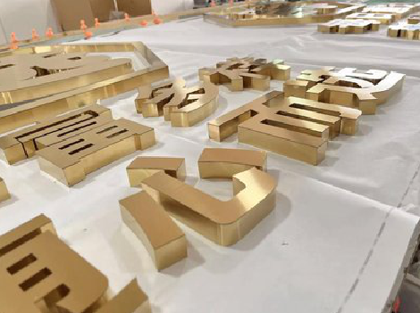 郸城拉丝不锈钢字的特点。